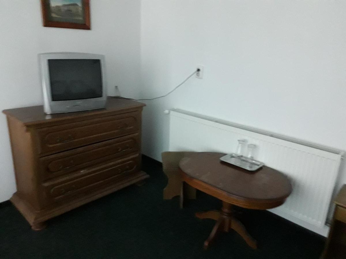 Westmotelrestaurant Padurea Urziceni Zewnętrze zdjęcie
